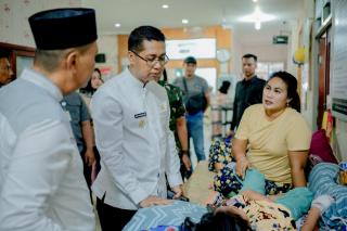 Wabup Rohil Resmi Buka Bakti Sosial Operasi Mata Katarak Gratis di RSUD Pratomo